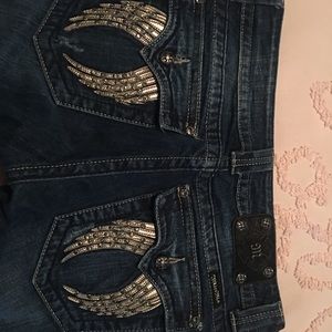 Miss Me Jean never worn no tags